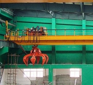 8 t 10 t 12,5 t Greifkran Abfallkran A8 Arbeitseinsatz