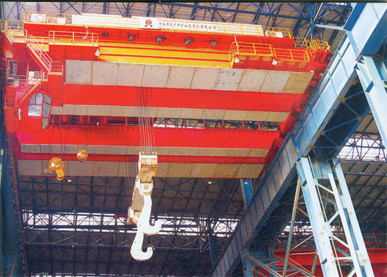 Doppelt-Balkenbrücke Crane With Metal Ladle Casting 20t 25t 50t 60t 80t
