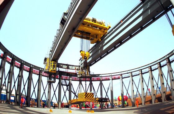 Doppelträger-obenliegender nuklearer Polarkran-Kreis-Kran 115t~360t PLC-Steuerung